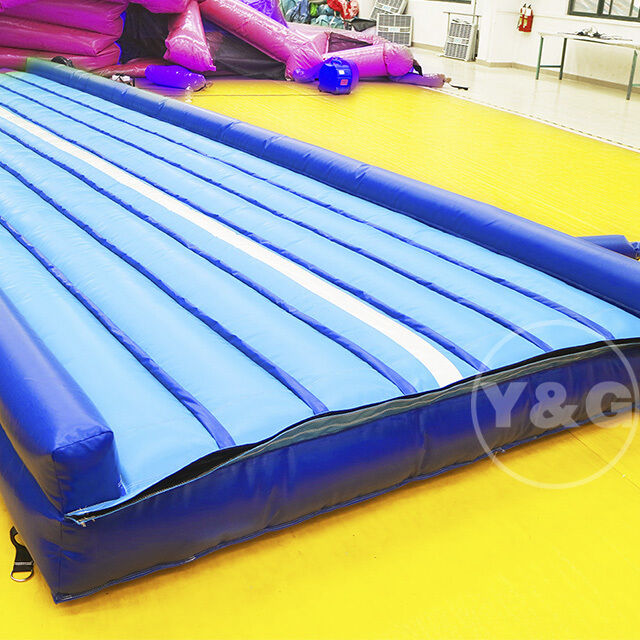 Inflatable Tumbling MatYGIP-17